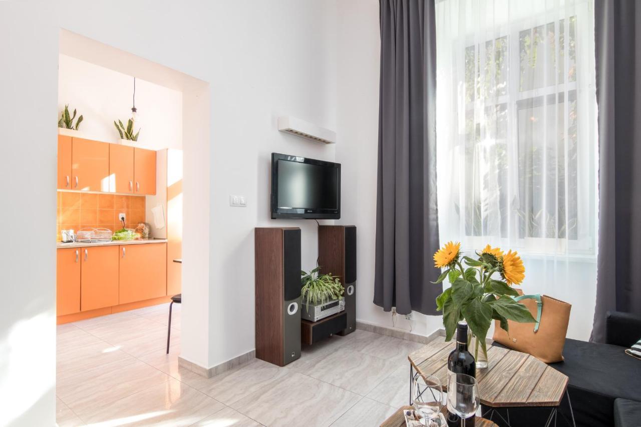 Cracow Best Location Apartment With Garden By Cozyplace Краков Экстерьер фото